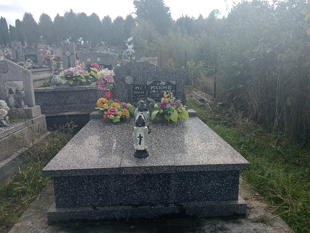 Grób Józef Puć