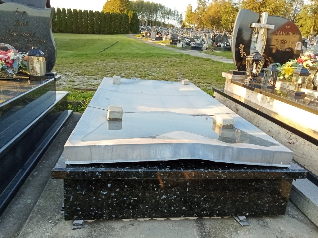 Grób Stanisław Guzik