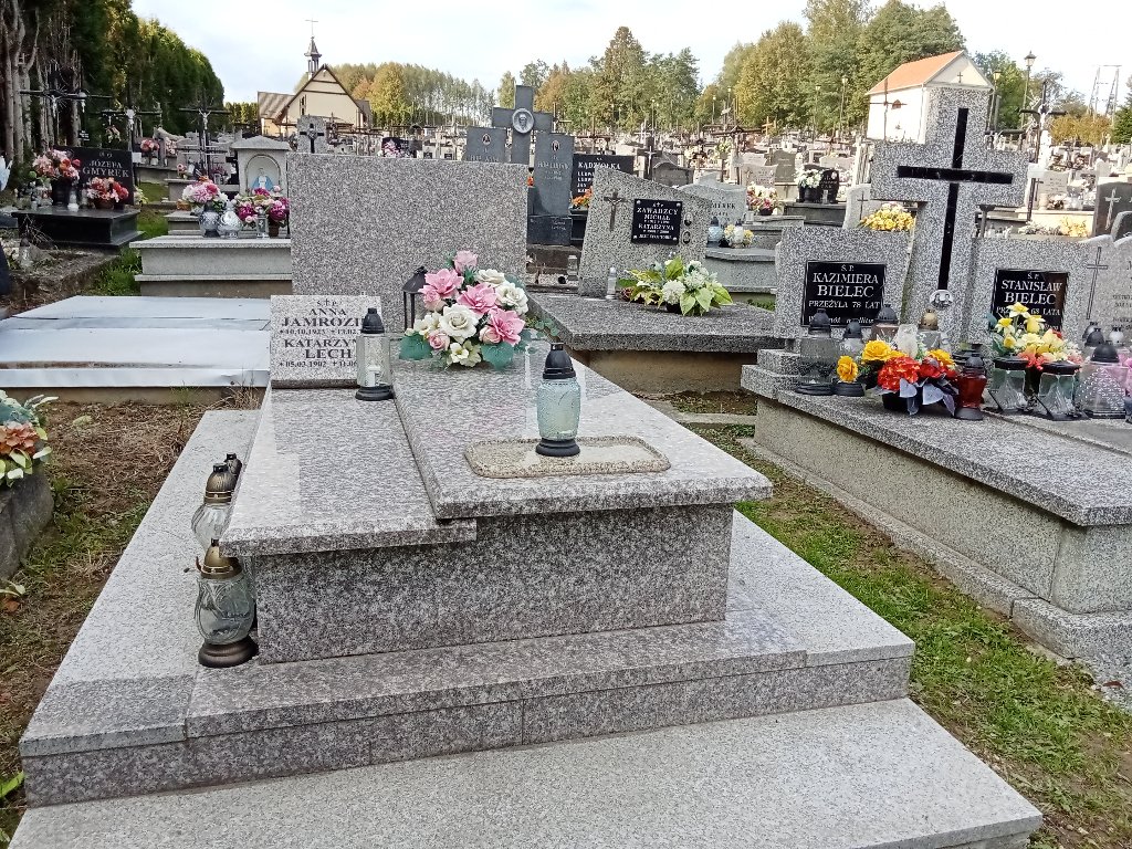 Grób Zdzisław Makara