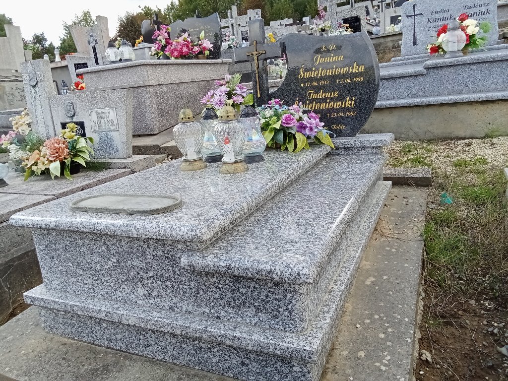 Grób Janina Świętoniowska