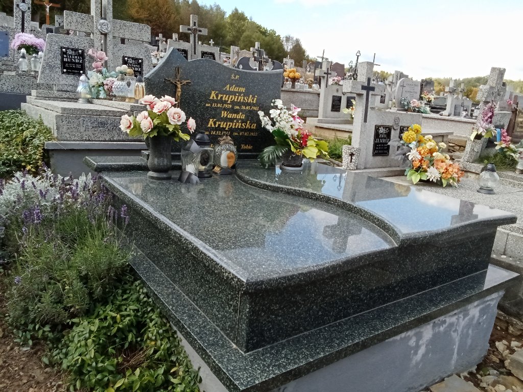 Grób Adam Krupiński