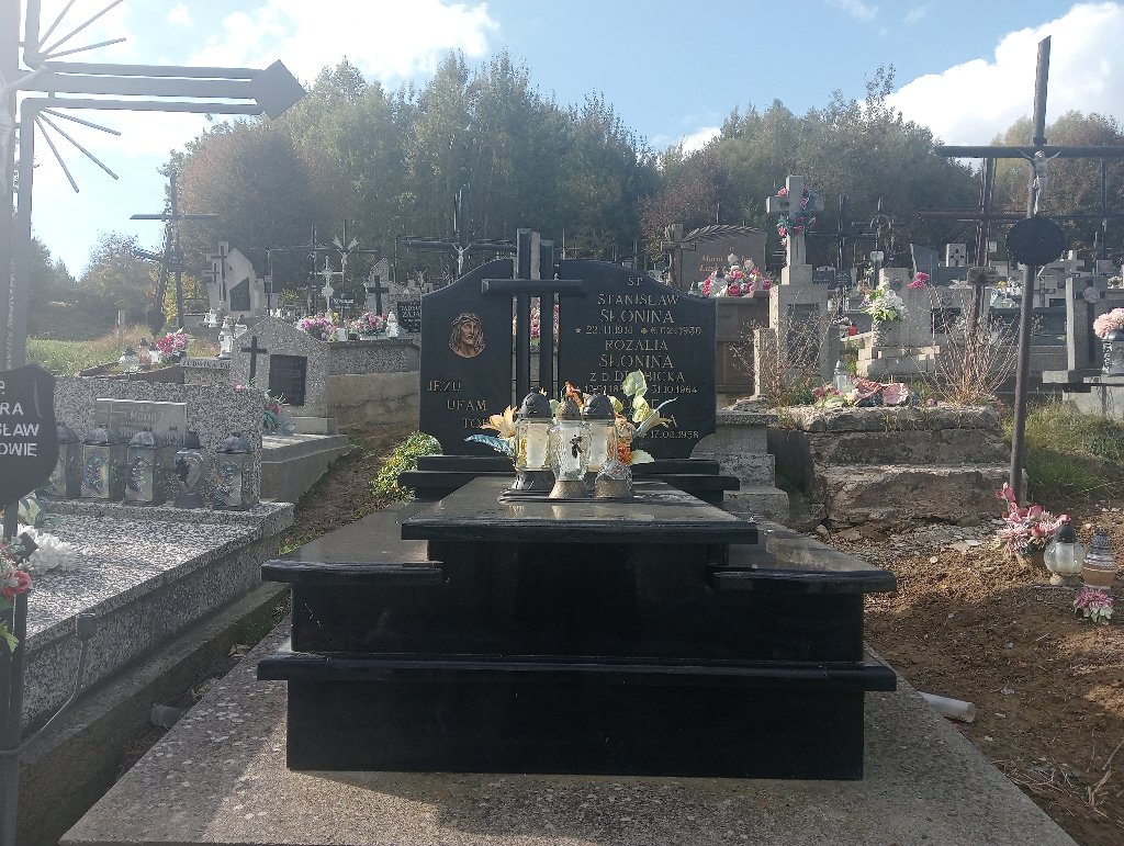 Grób Rozalia Słonina